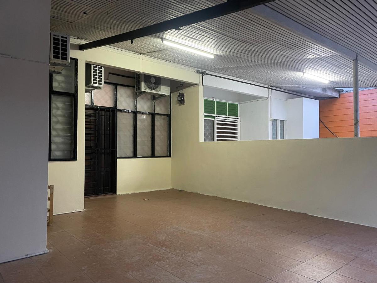 Kota Bharu Homestay Esterno foto